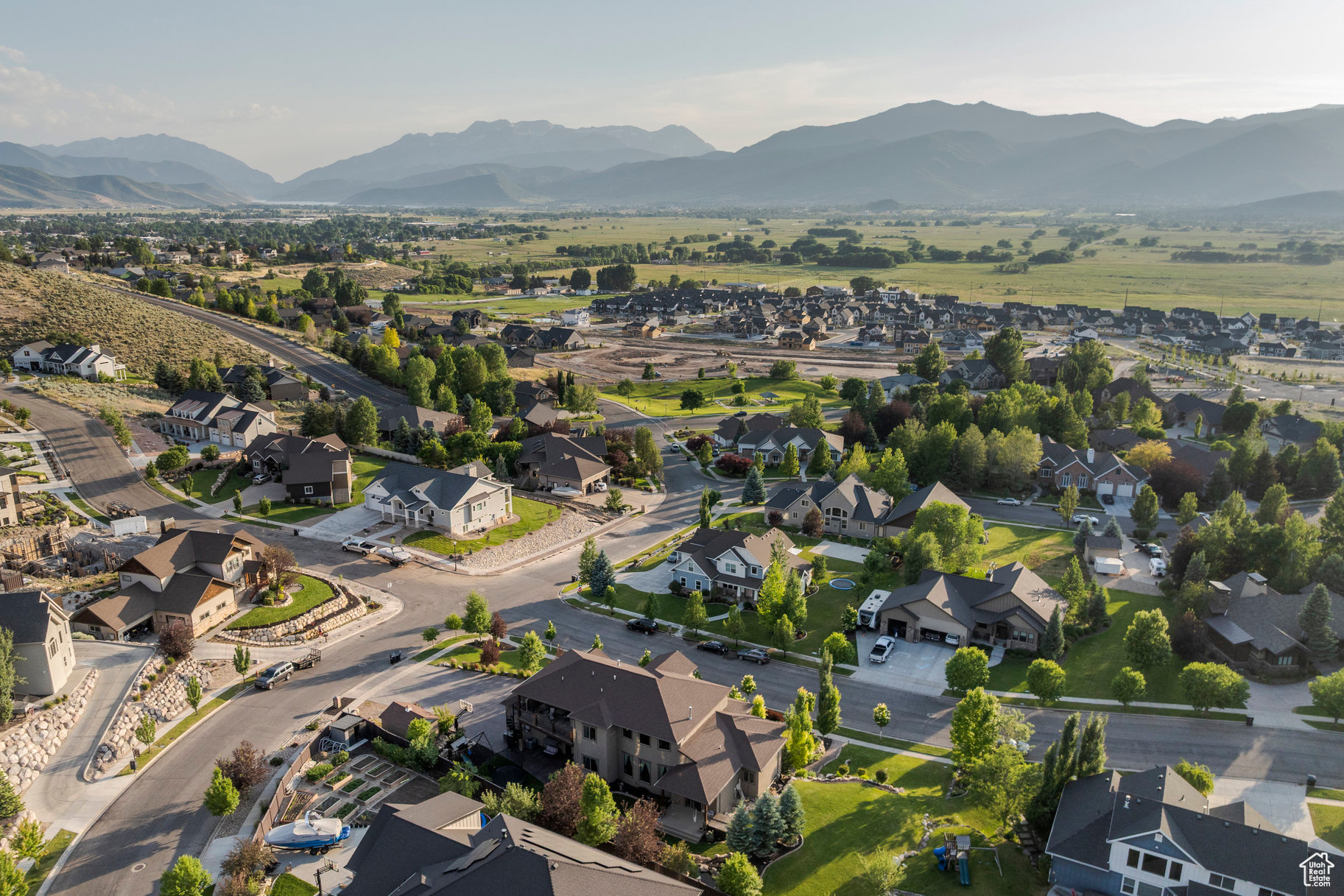 COVE ESTATES - Residential