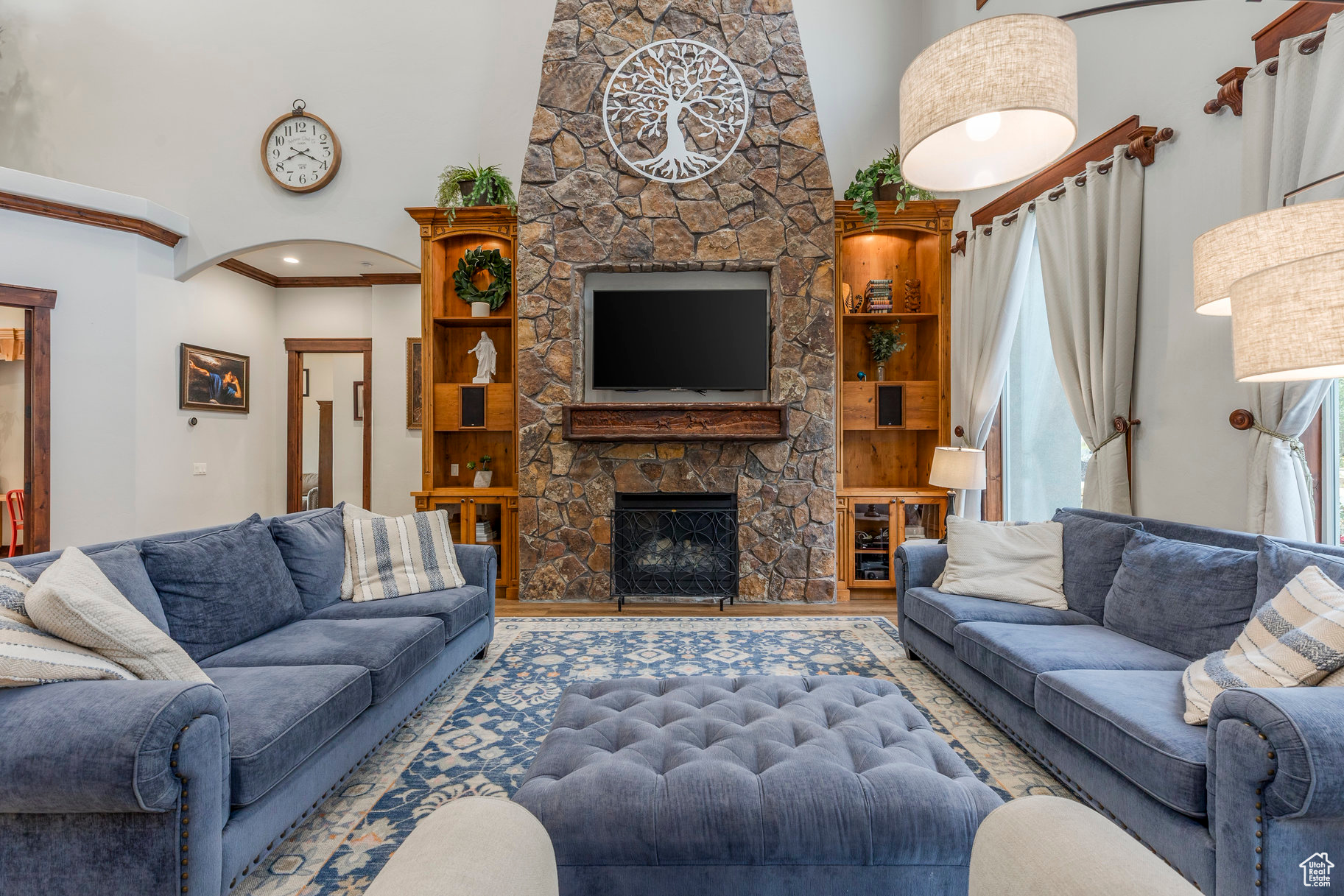 COVE ESTATES - Residential