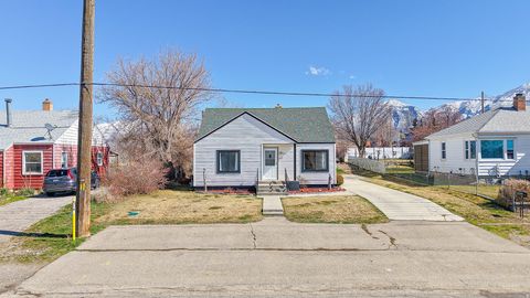 Tiny photo for 332 N 500 E, Payson, UT 84651 (MLS # 2141723)