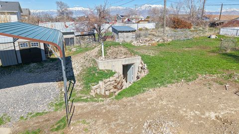 Tiny photo for 332 N 500 E, Payson, UT 84651 (MLS # 2141723)