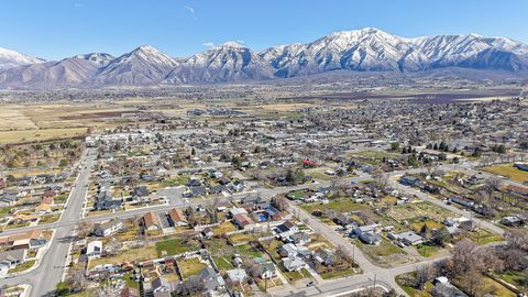 Tiny photo for 332 N 500 E, Payson, UT 84651 (MLS # 2141723)