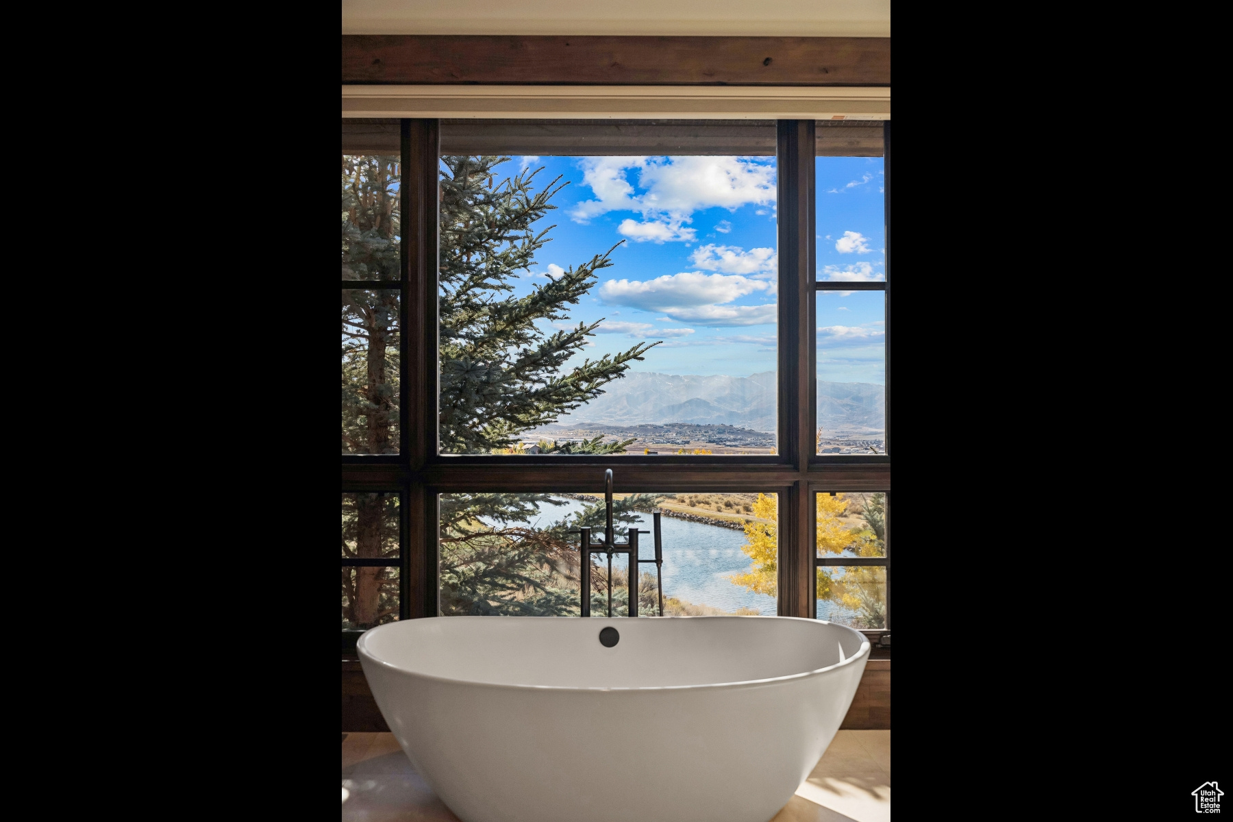 ASPEN CAMP - Residential