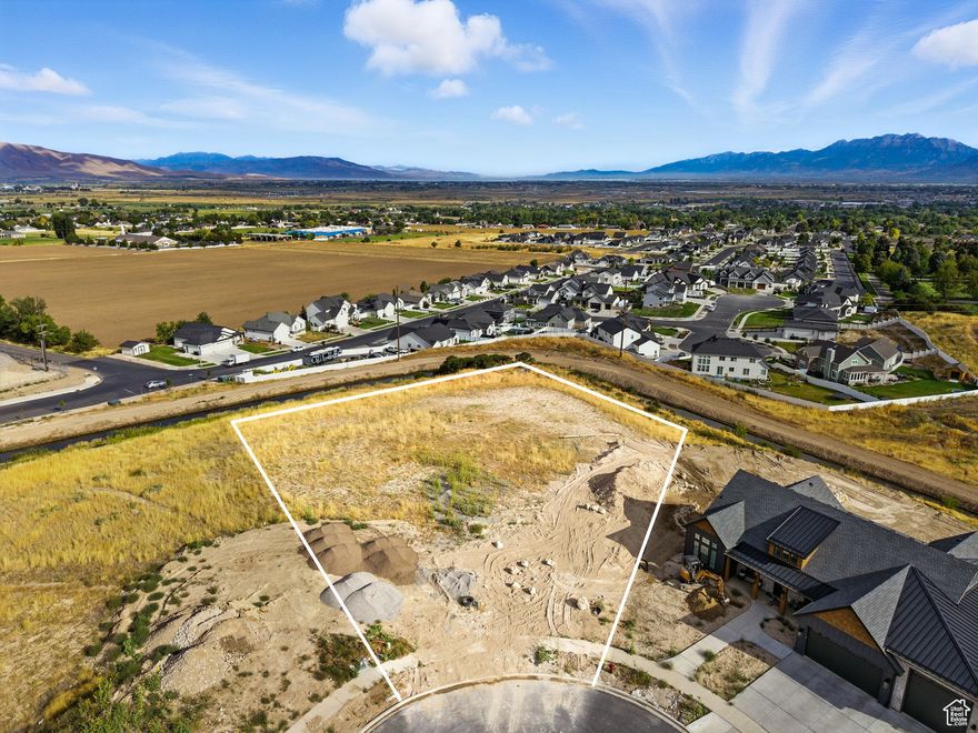 This stunning .89 acre lot in Salem offers unobstructed sweeping views of the valley and surrounding mountains. The large footprint and gentle slope will allow for an incredible home with plenty of space to build what you have dreamed of. Bring your own builder, or ask about the preferred builders in the community who can help bring your vision to life. Don't miss your chance to own one of the best view lots in the area! Buyer to verify all information.