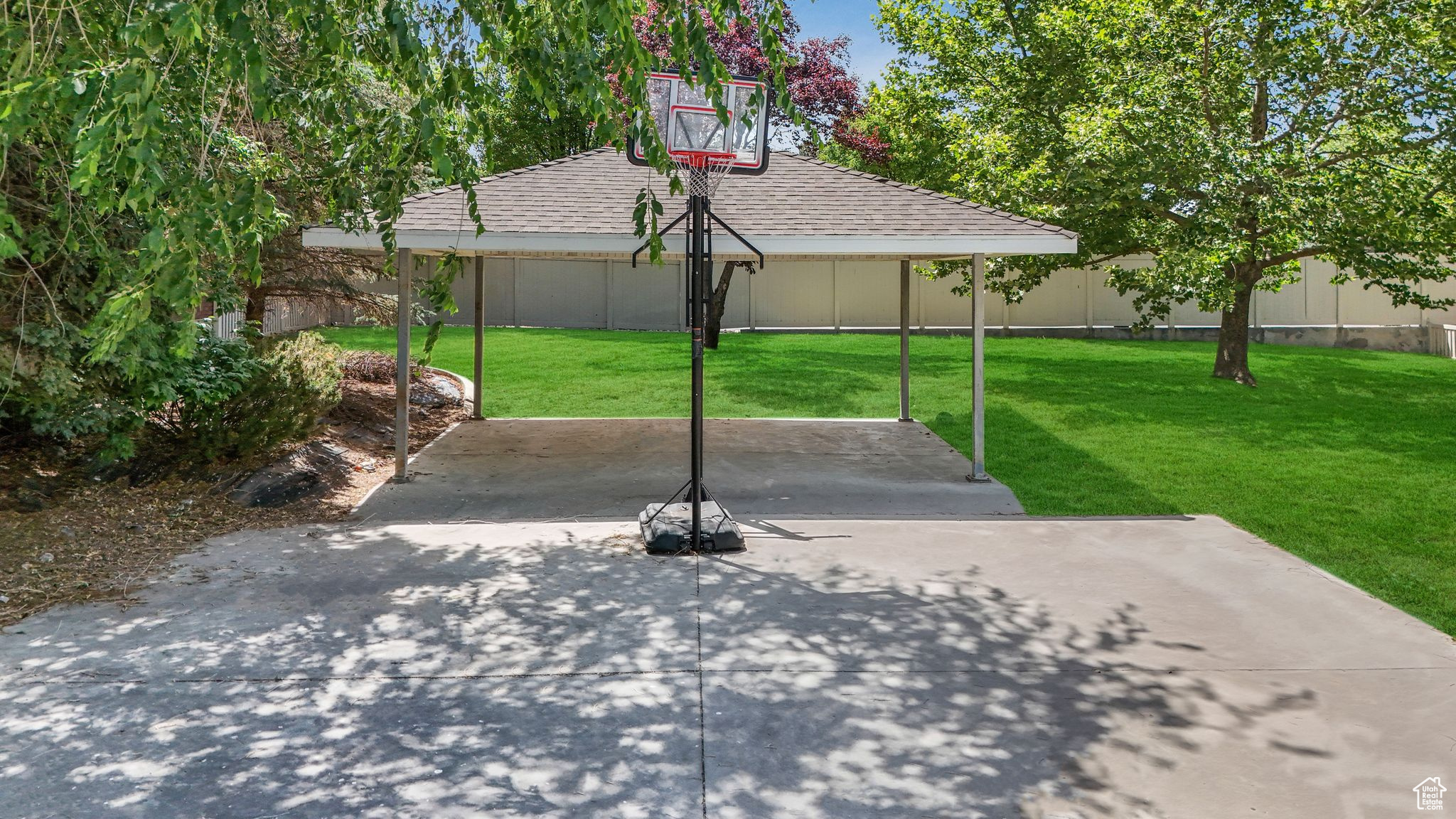 LEBARON TOWNHOMES - Residential
