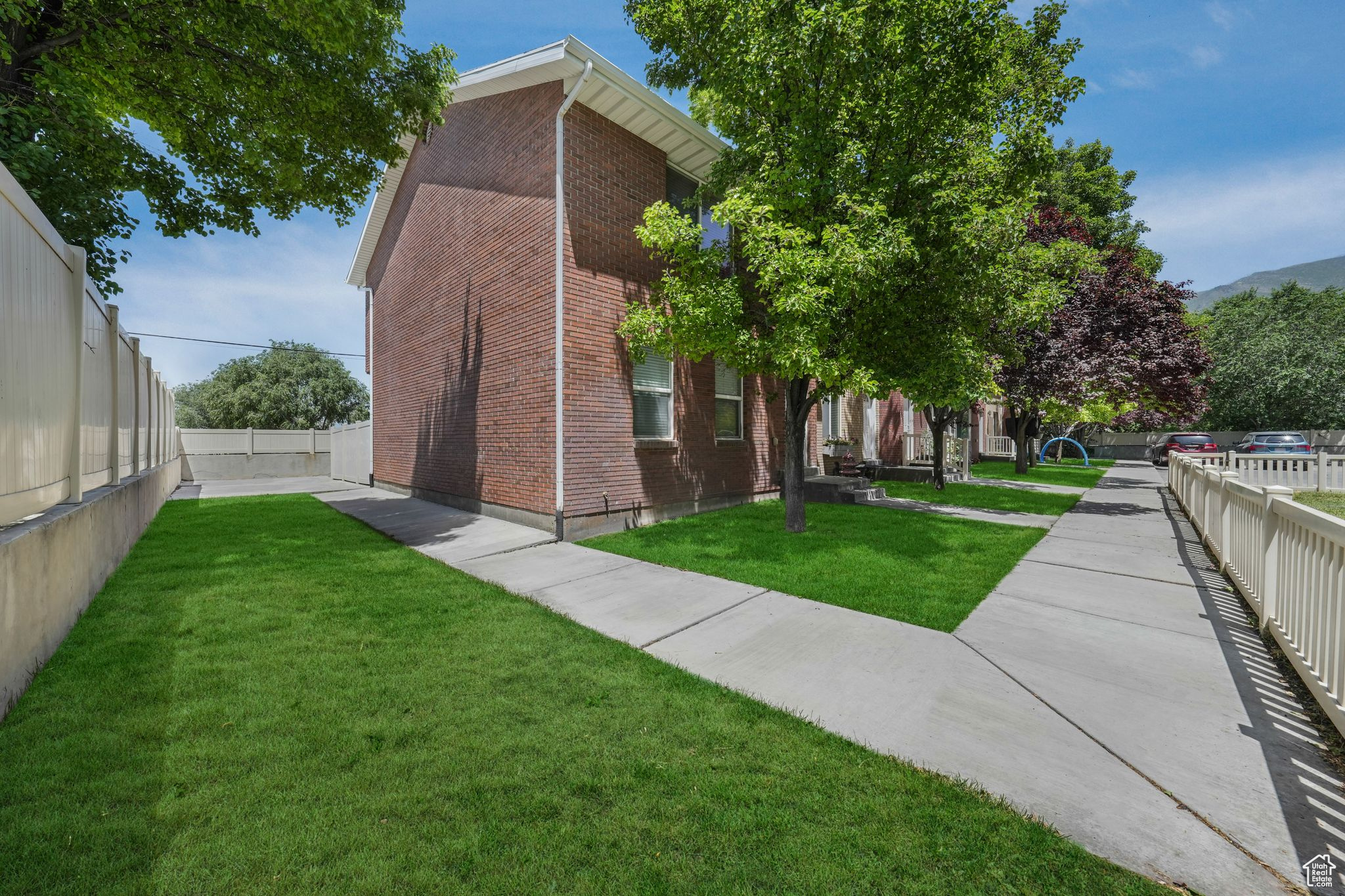 LEBARON TOWNHOMES - Residential