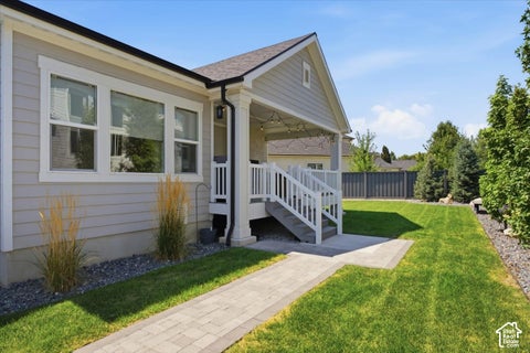Tiny photo for 68 N GRAY FOX CIR, Kaysville, UT 84037 (MLS # 2190799)