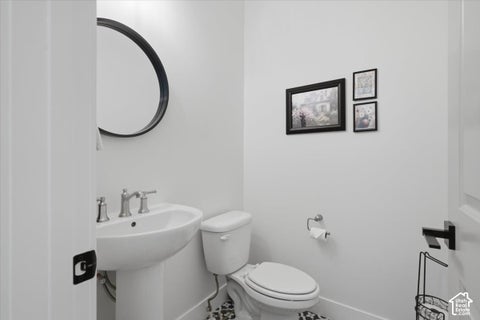 Tiny photo for 68 N GRAY FOX CIR, Kaysville, UT 84037 (MLS # 2190799)
