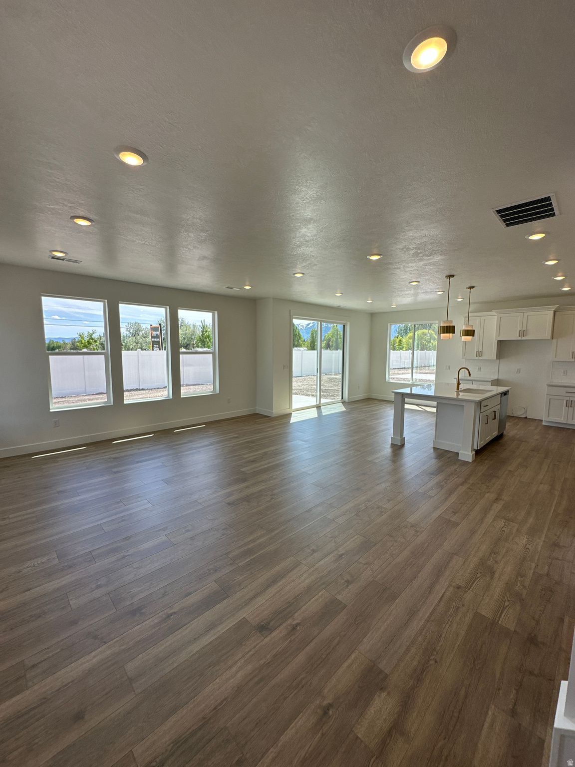 SUGAR CREEK - Residential