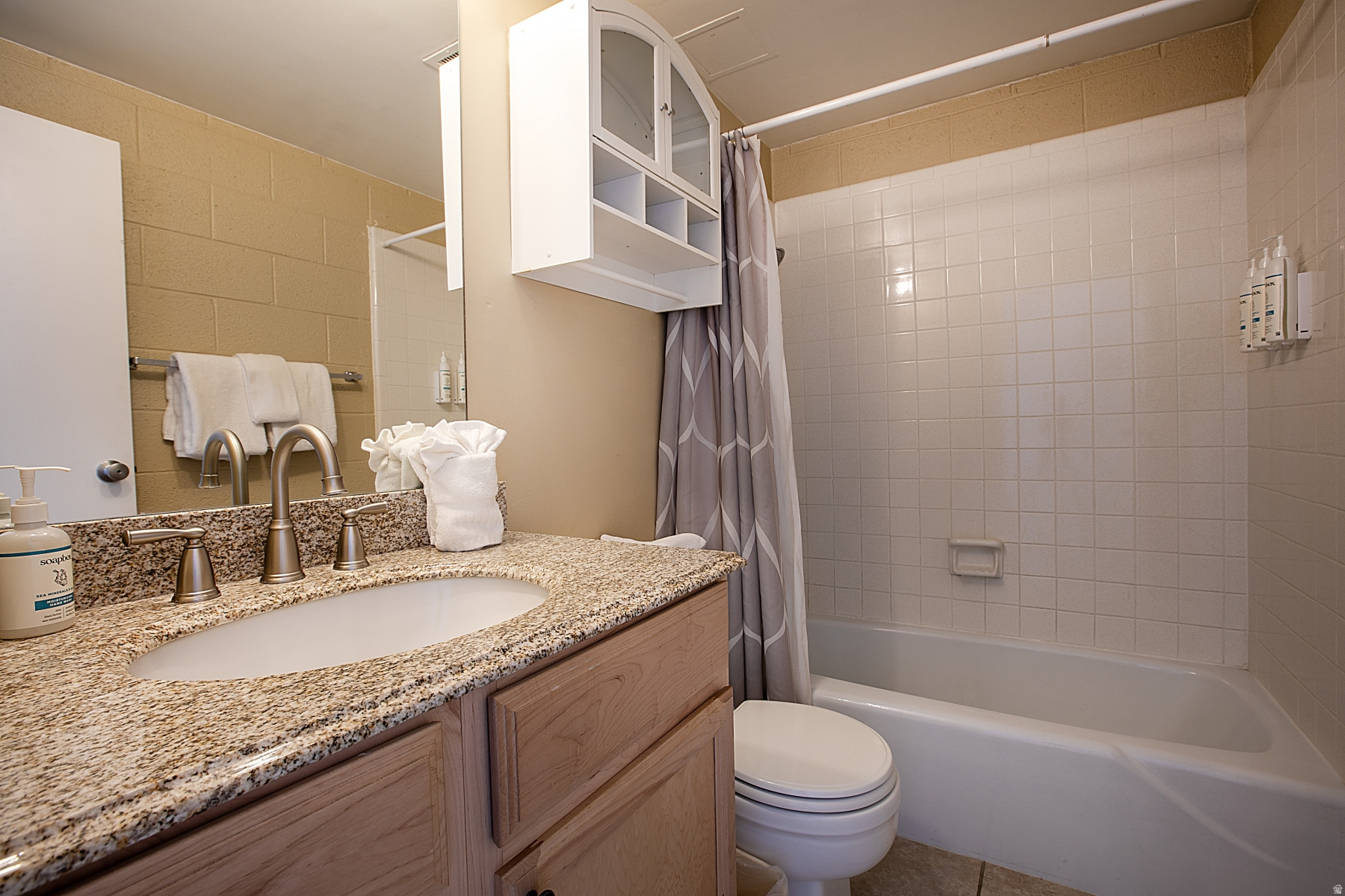 EDELWEISS HAUS  CONDOMINIUM - Residential