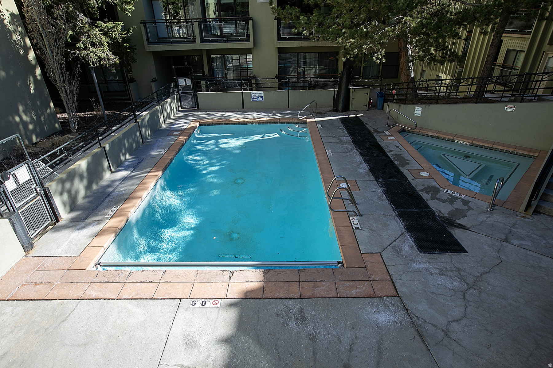 EDELWEISS HAUS  CONDOMINIUM - Residential