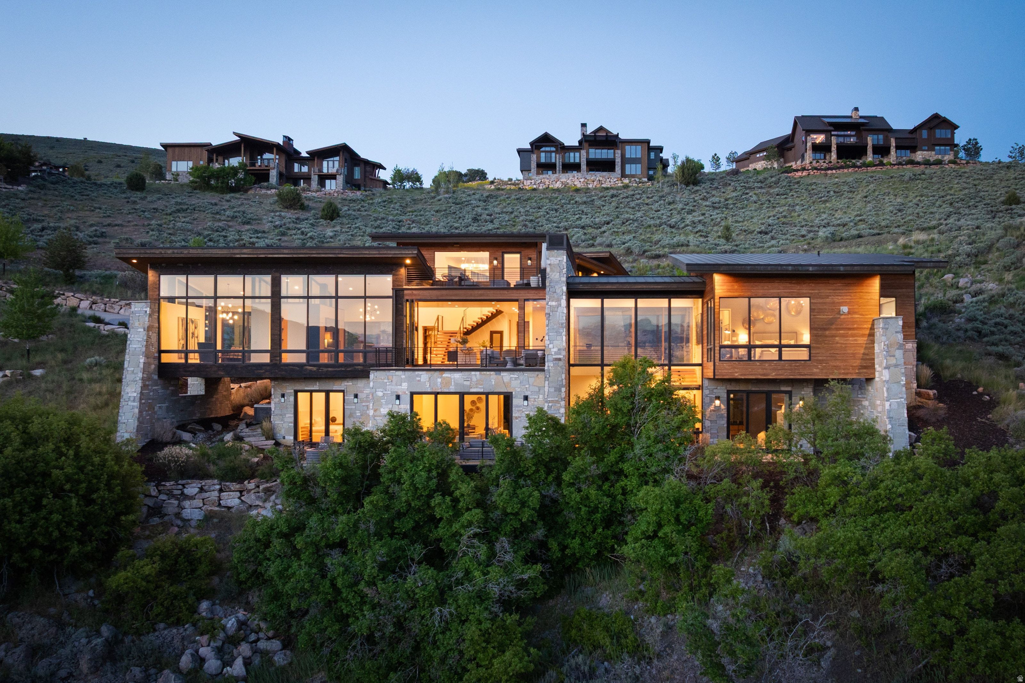 RED LEDGES - Residential