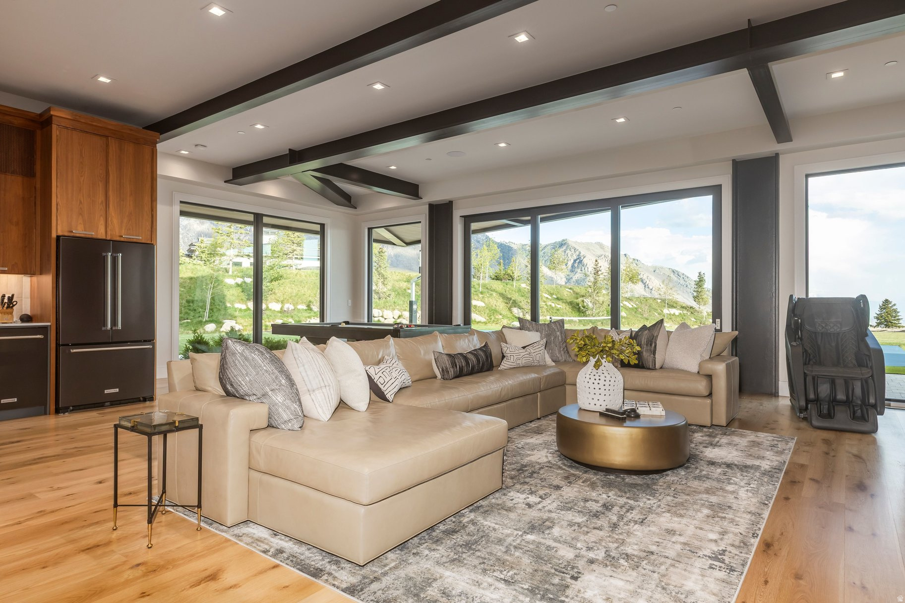 THREE FALLS - Residential