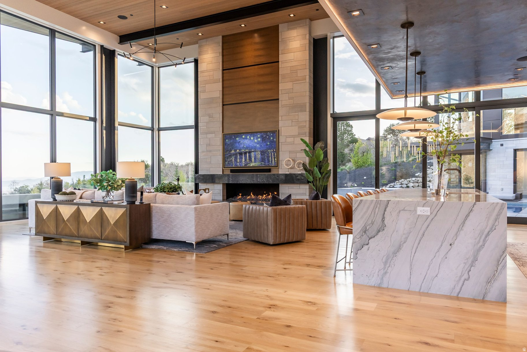 THREE FALLS - Residential