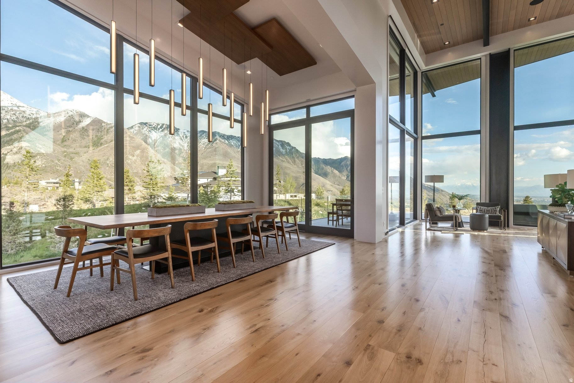 THREE FALLS - Residential
