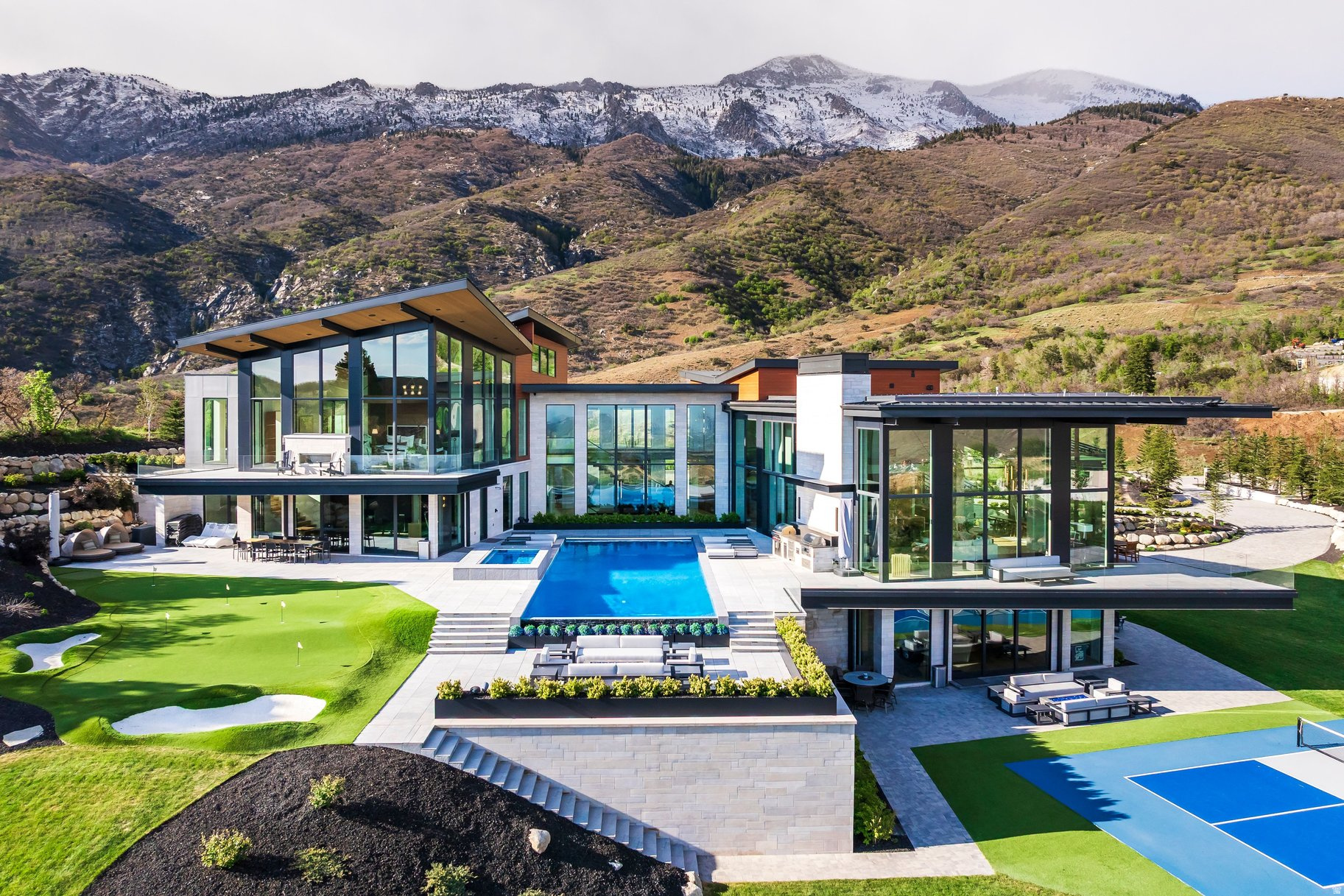 THREE FALLS - Residential