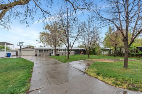 Tiny photo for 7026 S 2955 E, Cottonwood Heights, UT 84121 (MLS # 2148231)