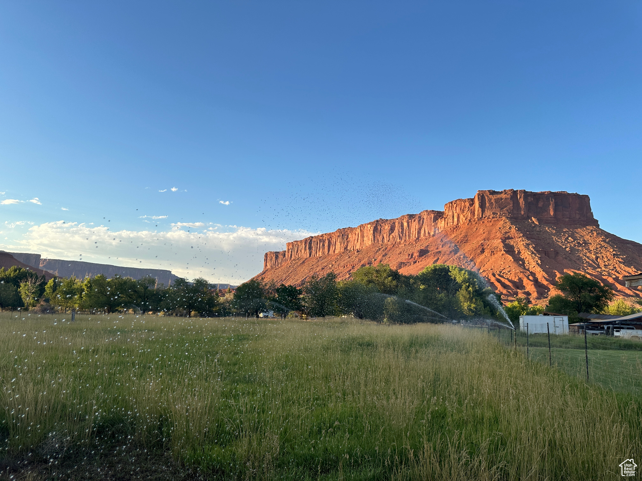 CASTLE VALLEY RIVER RANCHOS - Land