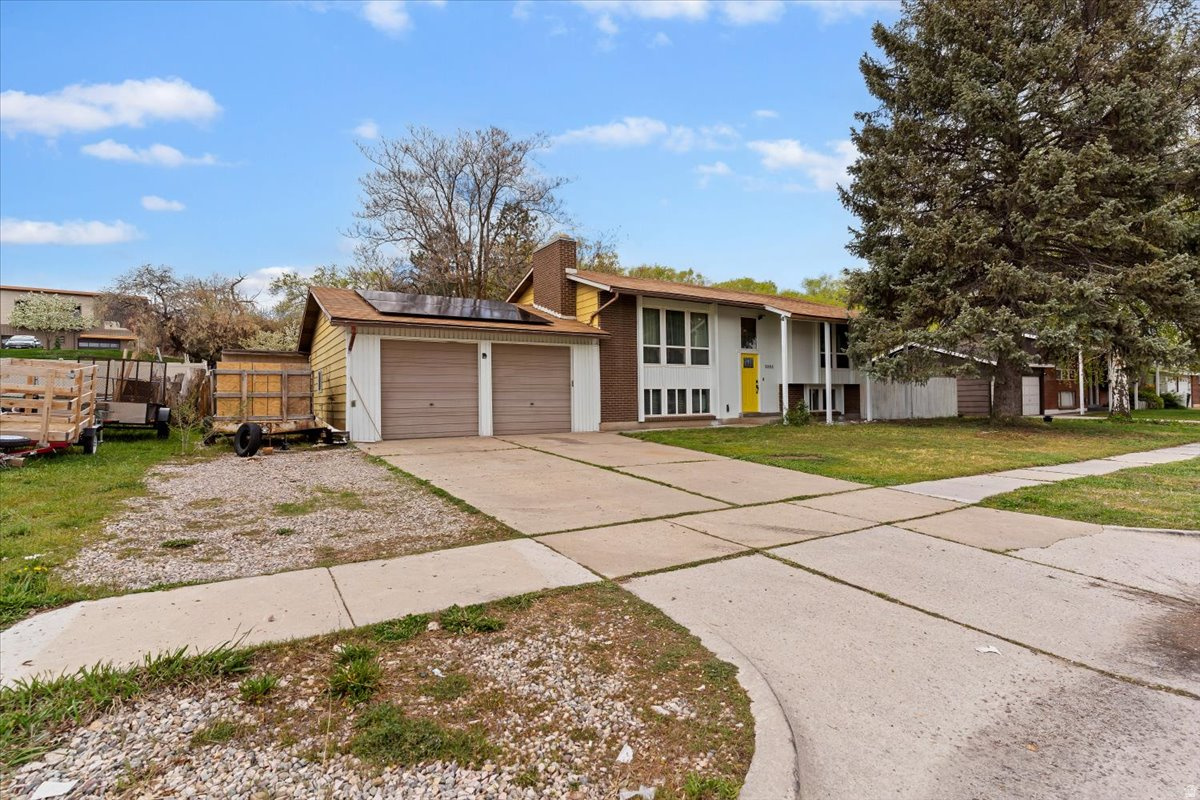 VALLEY SIDE - Residential