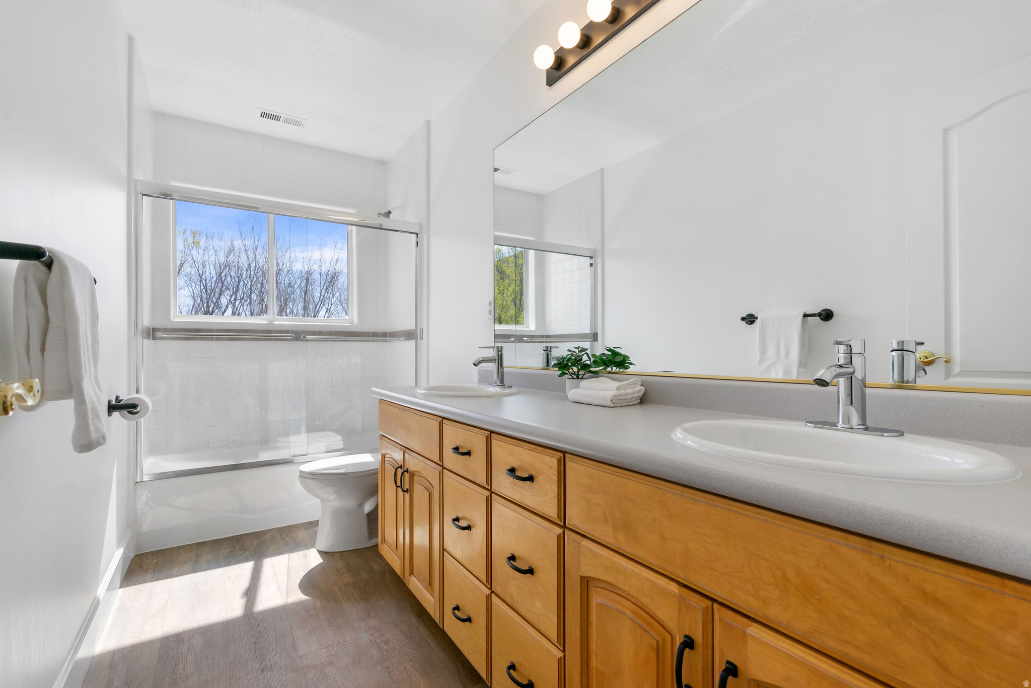 INDIAN HILLS - Residential