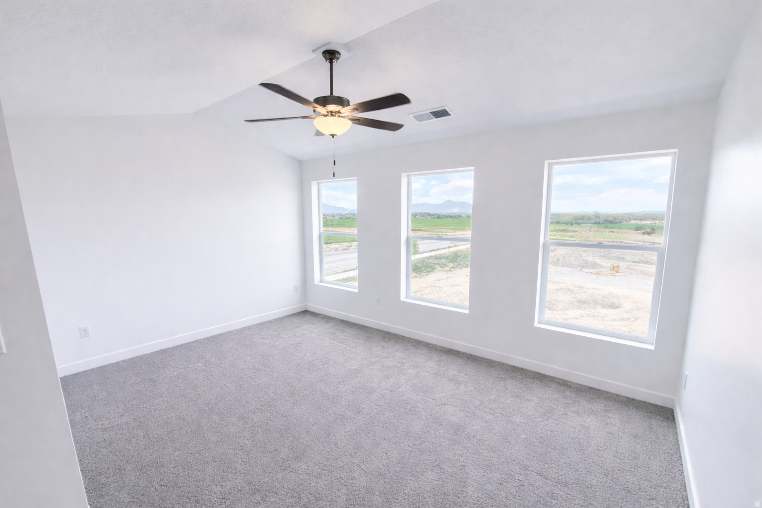 BEACON POINTE - Residential