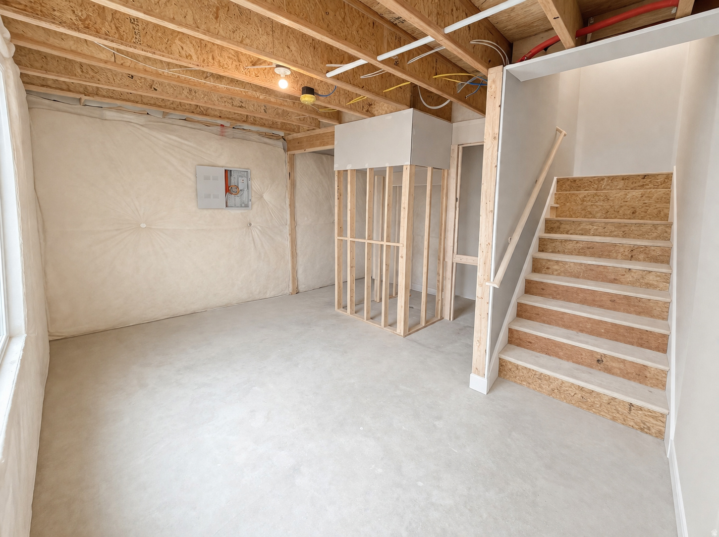 BEACON POINTE - Residential