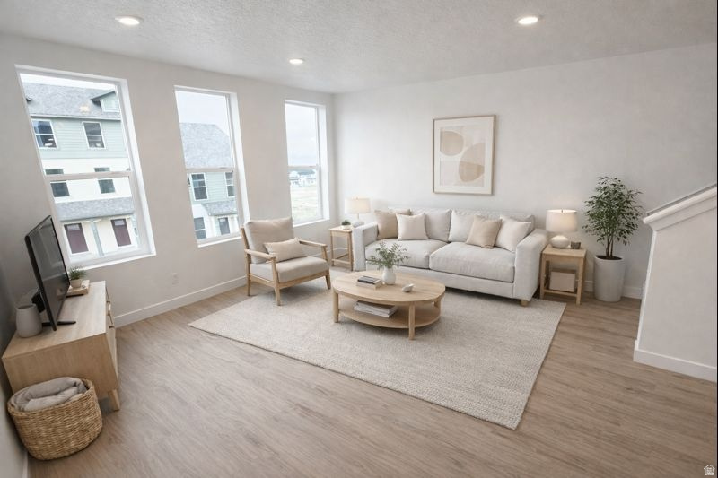 BEACON POINTE - Residential