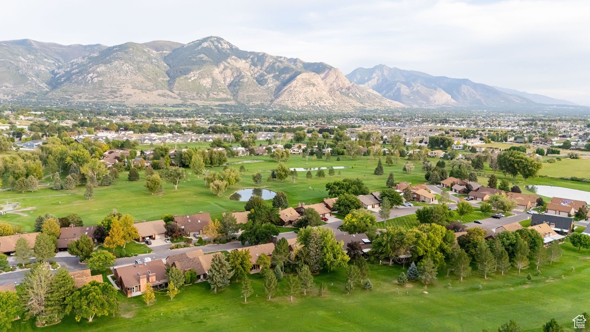 WHITE BARN - Residential Income