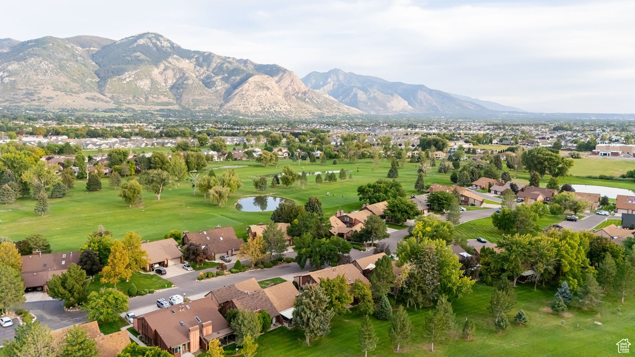 WHITE BARN - Residential Income