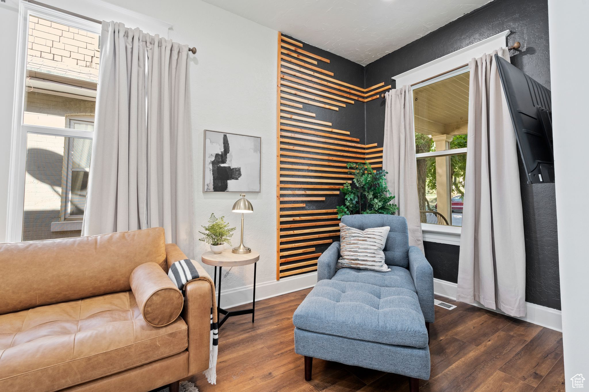 STEELES SUB - Residential Lease