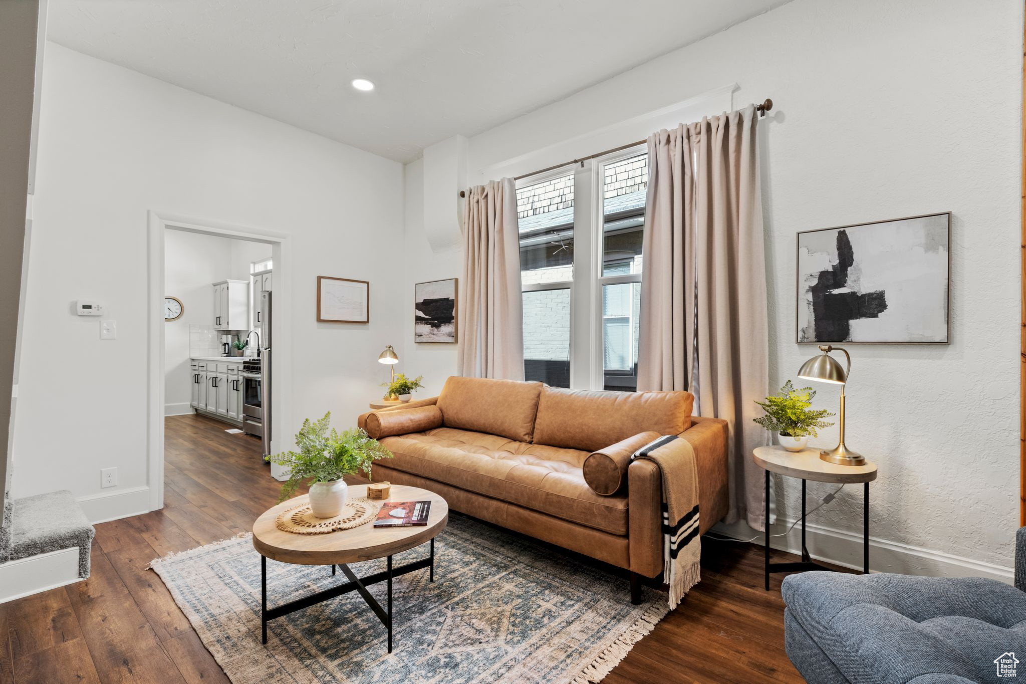 STEELES SUB - Residential Lease