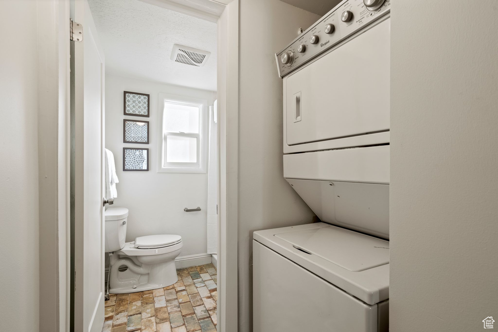 STEELES SUB - Residential Lease