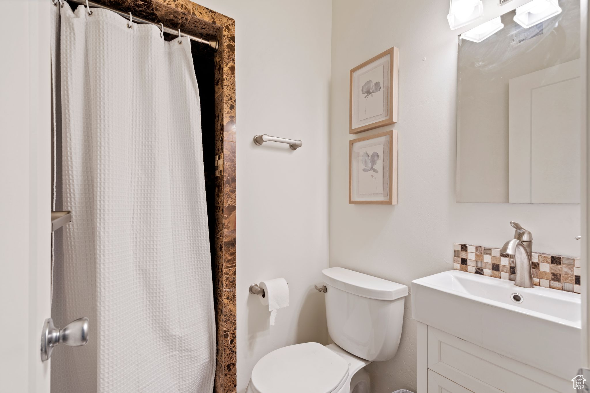 STEELES SUB - Residential Lease