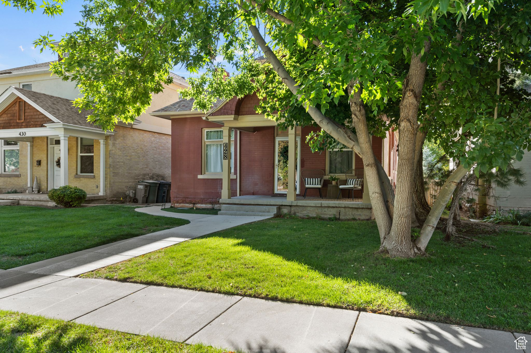 STEELES SUB - Residential Lease
