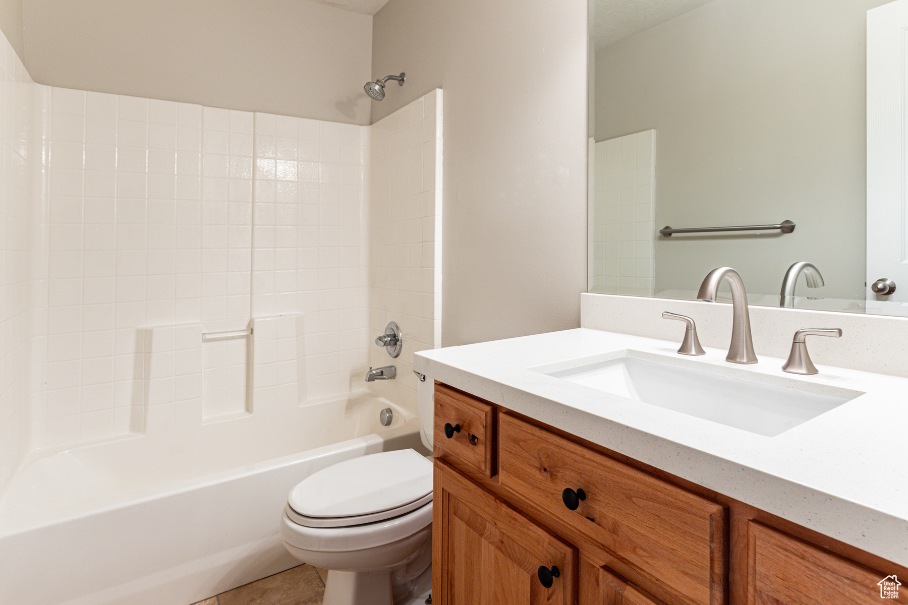 Bountiful, Utah 84010, United States, 3 Bedrooms Bedrooms, ,2 BathroomsBathrooms,Residential,Pending,45883