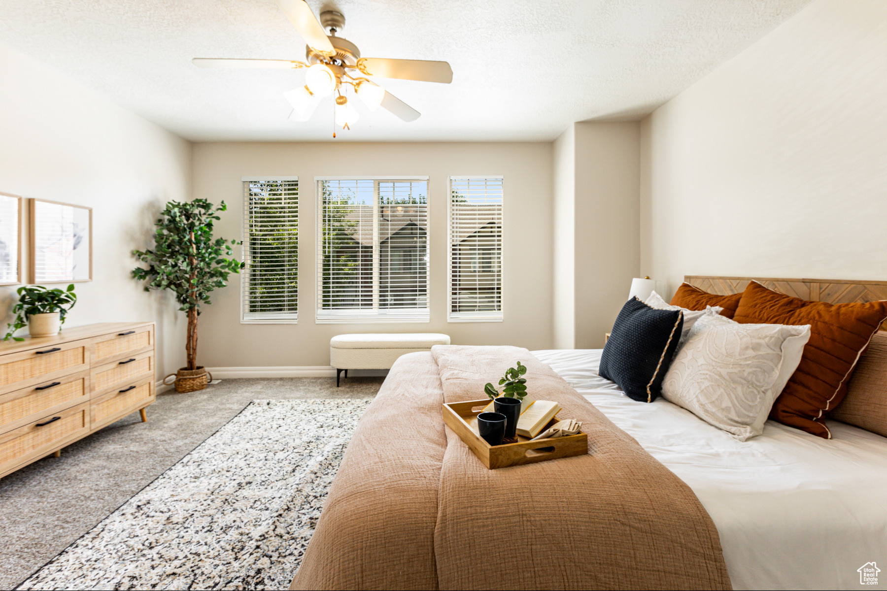 Bountiful, Utah 84010, United States, 3 Bedrooms Bedrooms, ,2 BathroomsBathrooms,Residential,Pending,45883