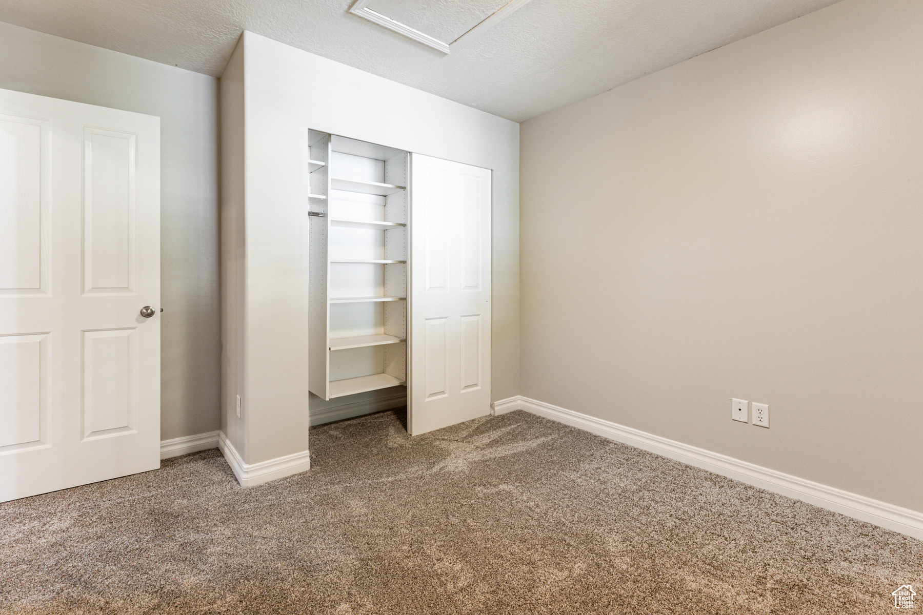 Bountiful, Utah 84010, United States, 3 Bedrooms Bedrooms, ,2 BathroomsBathrooms,Residential,Pending,45883