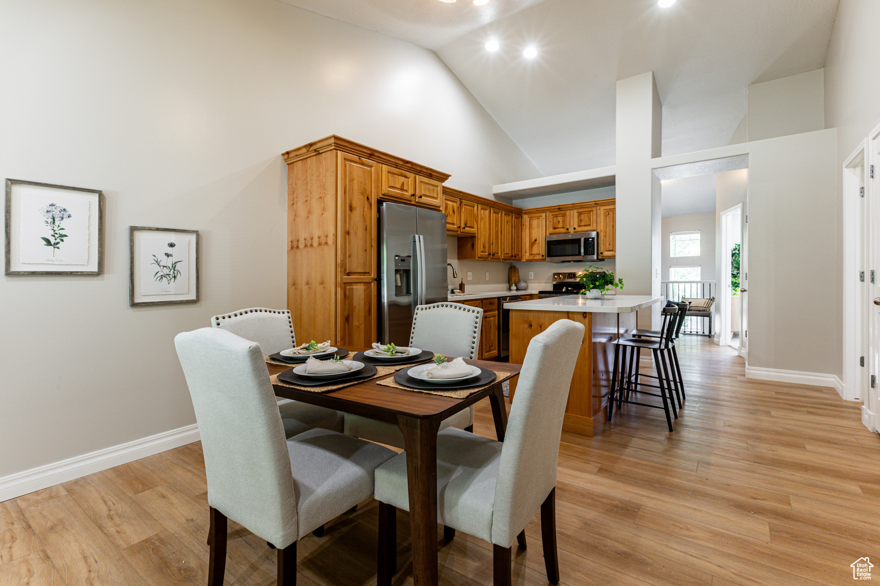 Bountiful, Utah 84010, United States, 3 Bedrooms Bedrooms, ,2 BathroomsBathrooms,Residential,Pending,45883