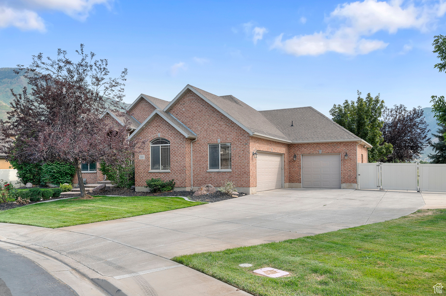PARK MEADOWS - Residential