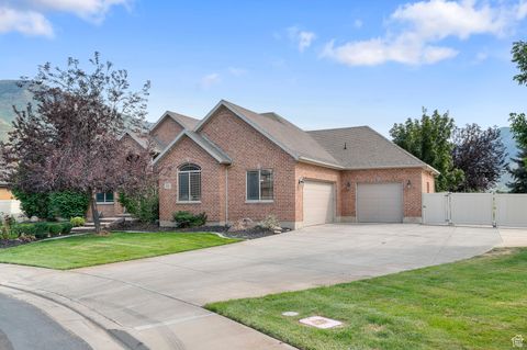 Tiny photo for 1501 W ELK CIR, Mapleton, UT 84664 (MLS # 2116263)