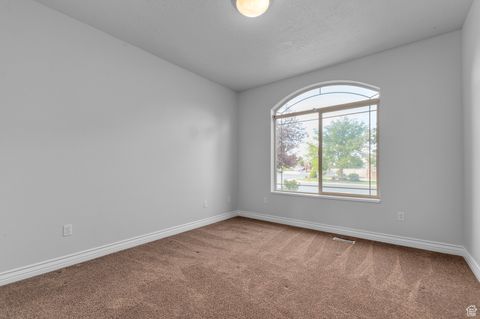 Tiny photo for 1501 W ELK CIR, Mapleton, UT 84664 (MLS # 2116263)
