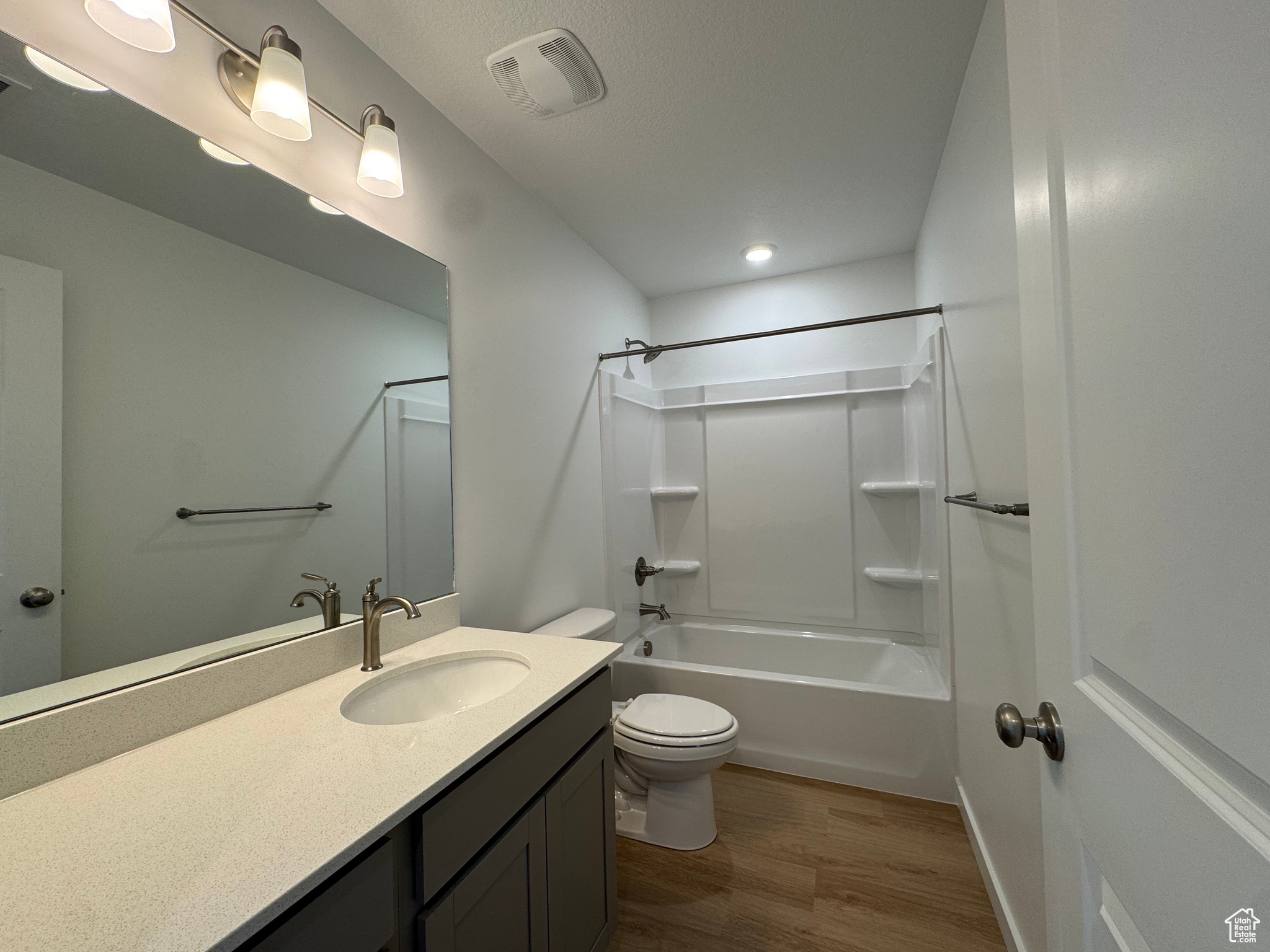 TRAILSIDE - Residential