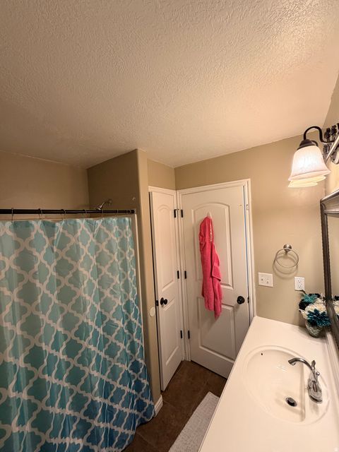 Tiny photo for 134 S 380 W, Smithfield, UT 84335 (MLS # 2158586)