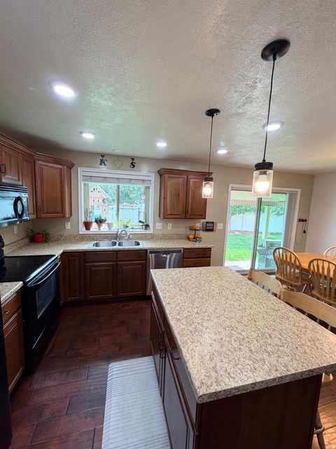 Tiny photo for 134 S 380 W, Smithfield, UT 84335 (MLS # 2158586)