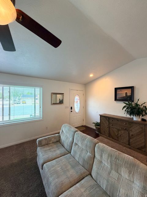 Tiny photo for 134 S 380 W, Smithfield, UT 84335 (MLS # 2158586)
