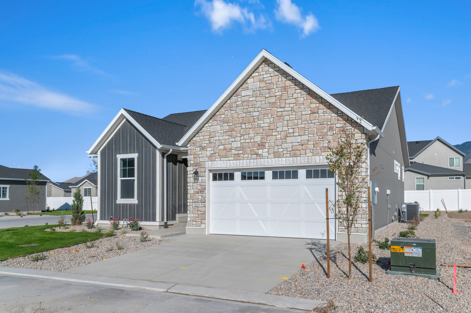 SAGEWOOD VILLAGE GARDENS 126 - Residential