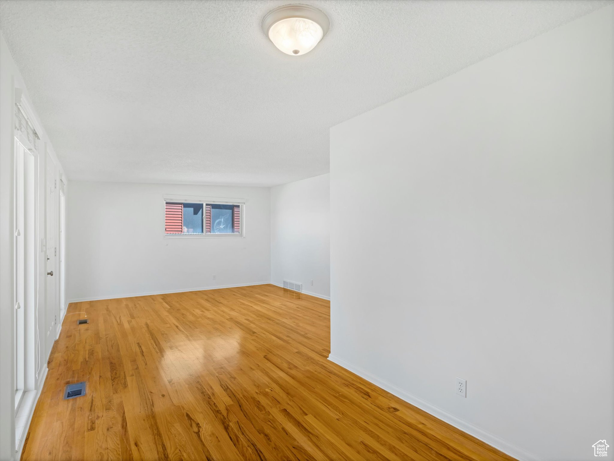 828 E Hibiscus Ave, Sandy, Utah image 4