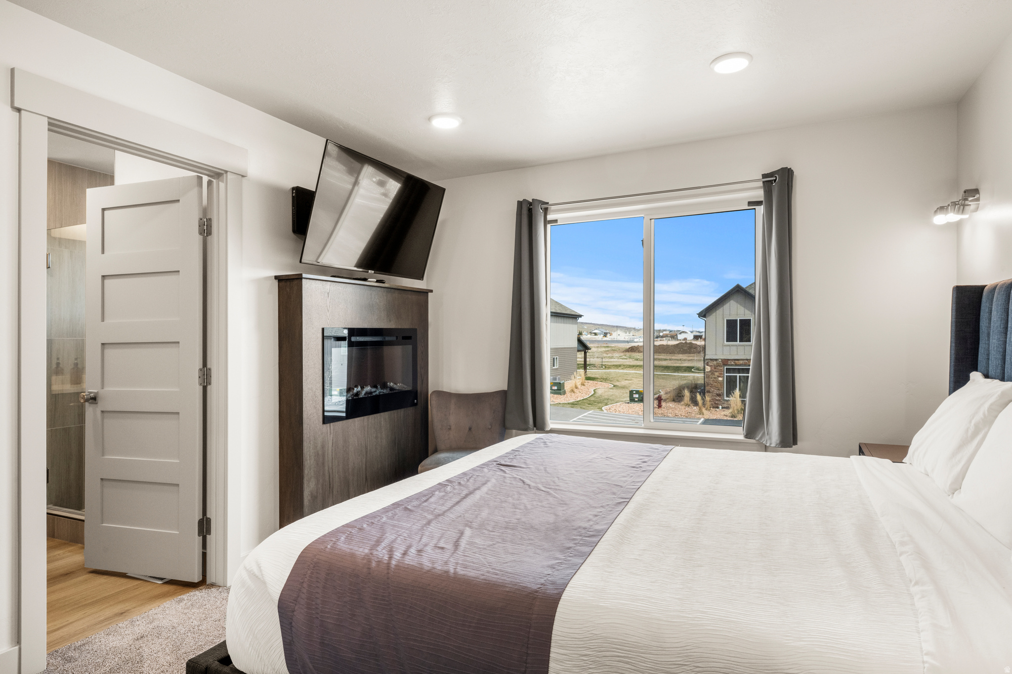 WATERDANCE - Residential