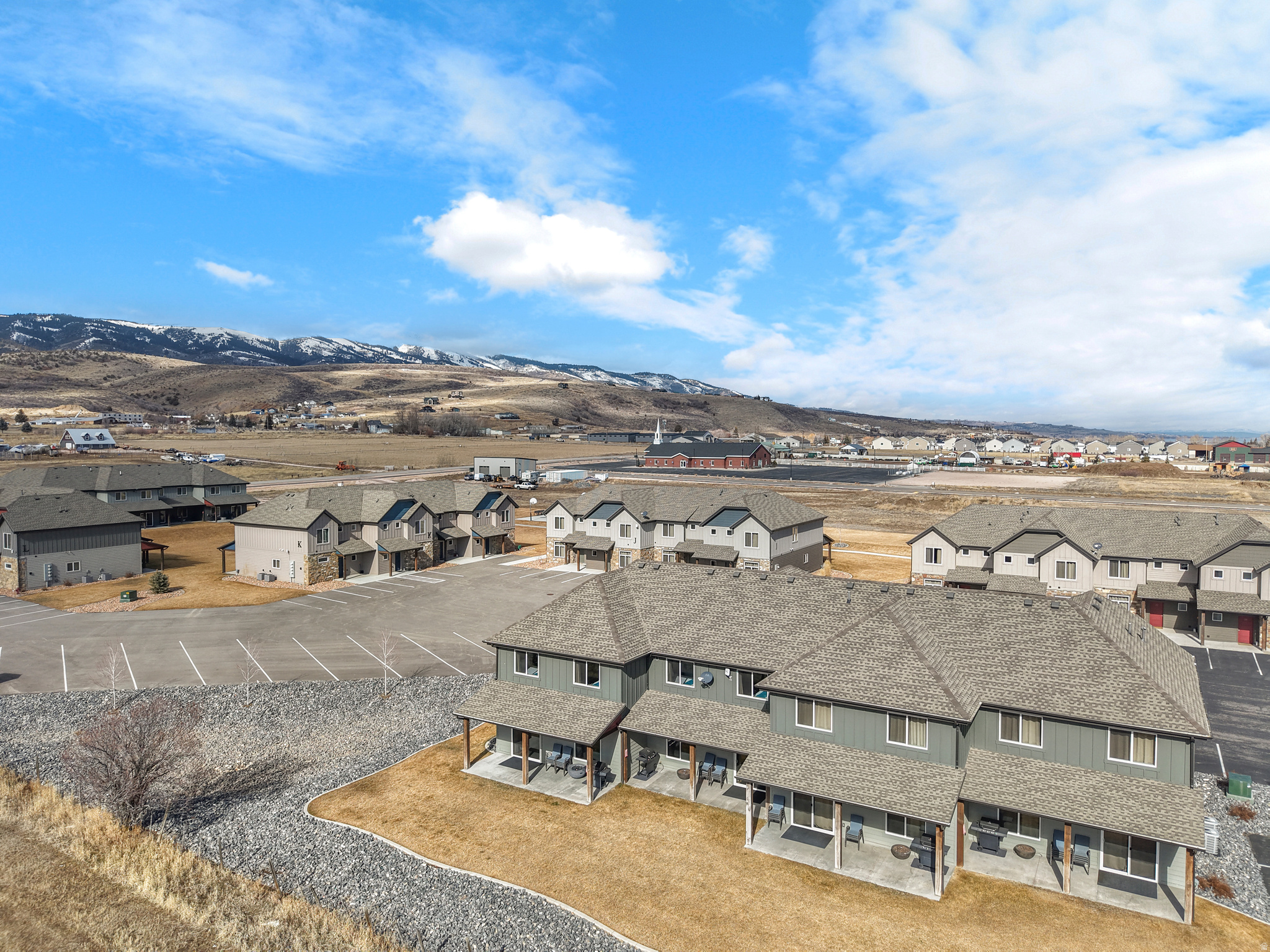 WATERDANCE - Residential