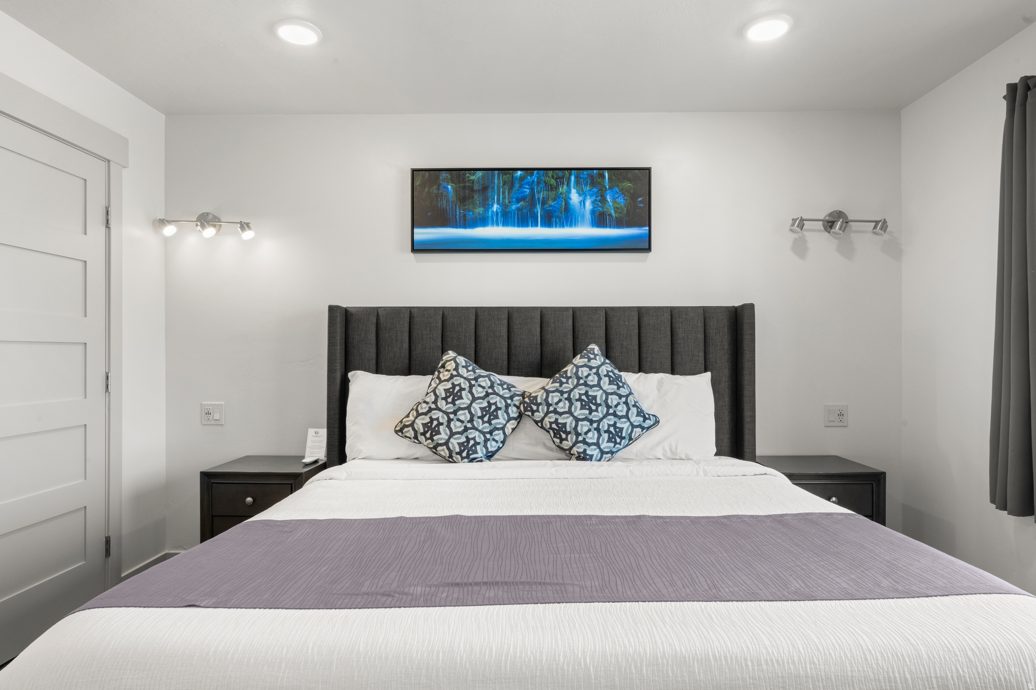 WATERDANCE - Residential