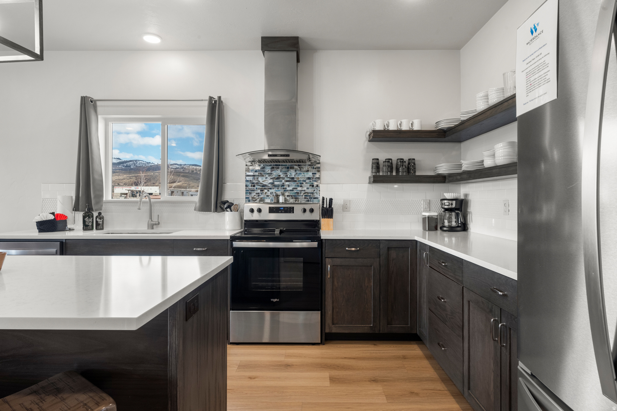 WATERDANCE - Residential